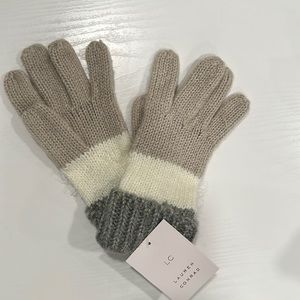 Block color gloves